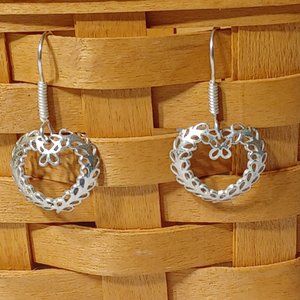 SILVER HEART SHAPED EARRINGS